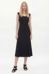 Vestido Reto Com Decote Redondo