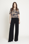 blusa jersey plumas quadradinha com gola
