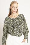blusa jersey estampa renda ampla