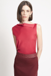 blusa malha dupla leve decote deslocado