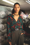 blusa seda estampa ventania