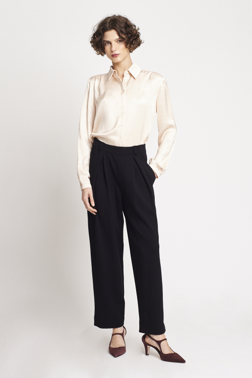 Calça Bouclê Bolso Costas