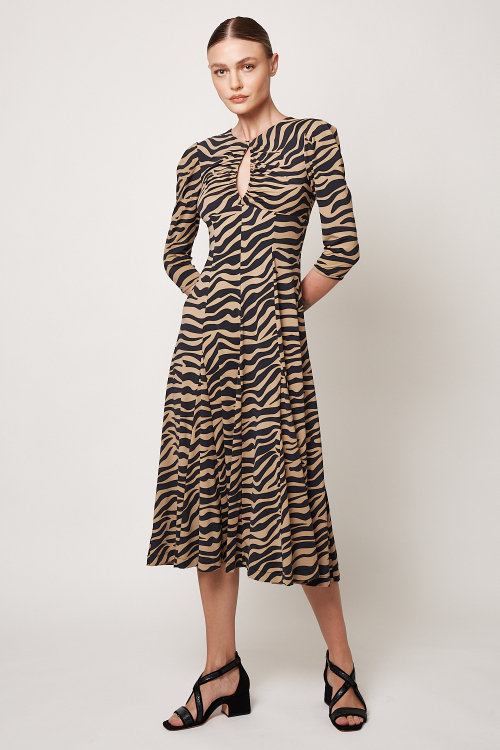 vestido jersey zebra decote gota