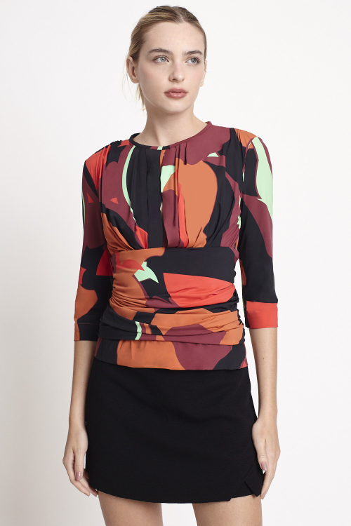 blusa jersey vista aérea drapeada