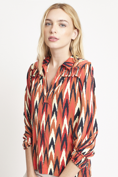 blusa jersey estampa ikat com manga