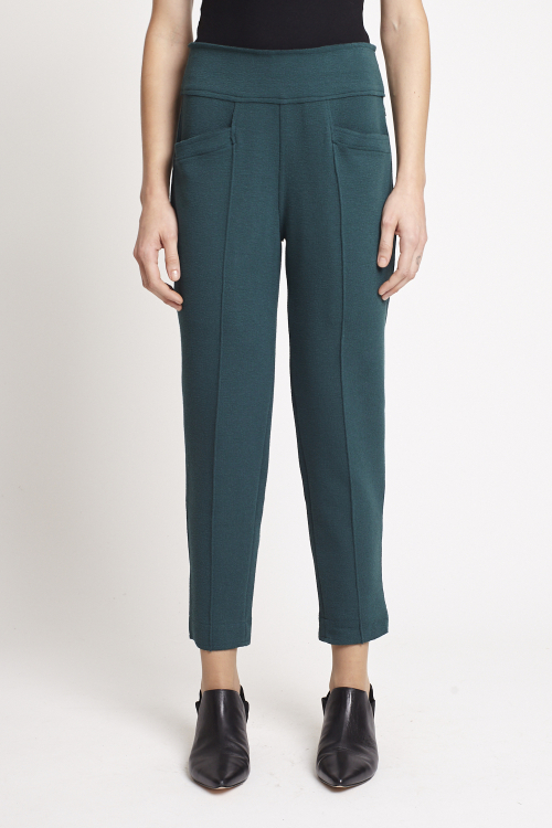calça  bouclê  bolso embutido  lapela