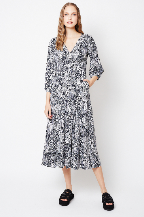 vestido jersey estampa caxemira detalhe ombro