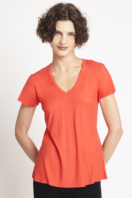 camiseta viscose básica viés dec V manga curta