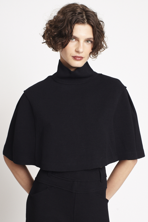 blusa bouclê cropped