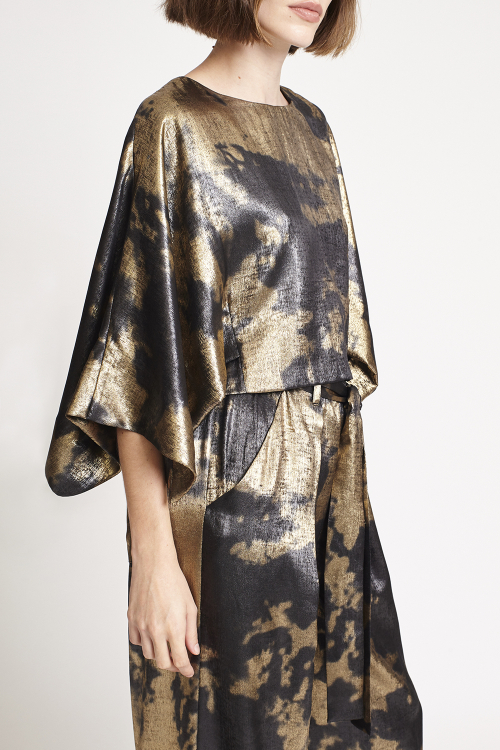 blusa dourado laço
