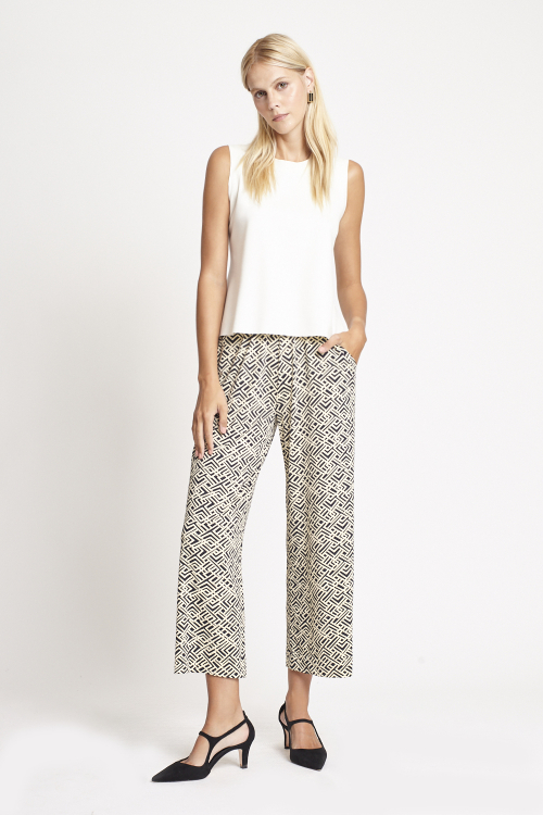 blusa malha dupla leve basque costas