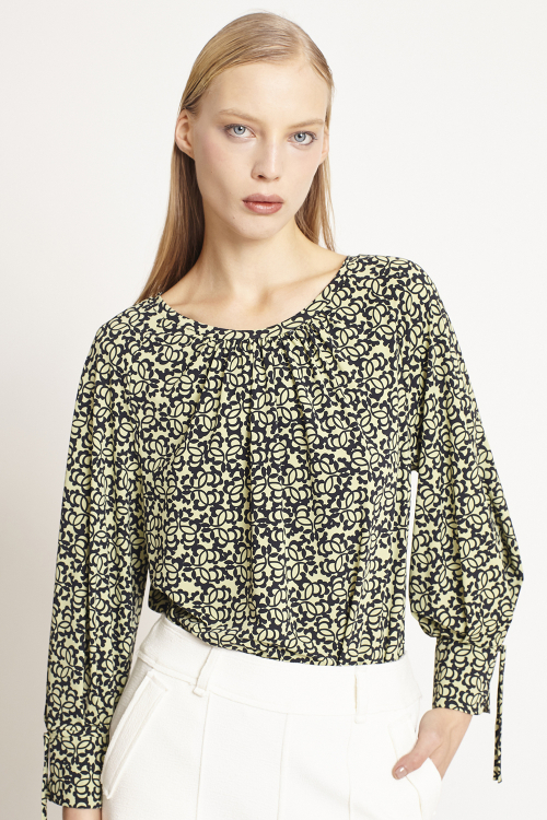 blusa jersey estampa renda ampla