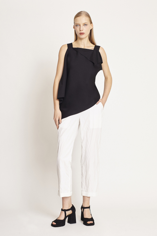 blusa malha dupla leve irregular