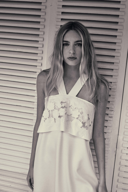 vestido malha dupla leve bordado encanto