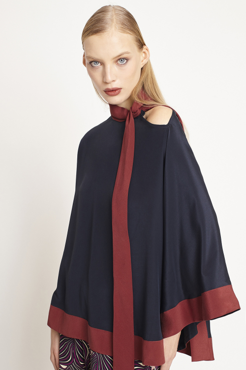 blusa seda bicolor capa