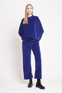 calça plush