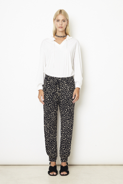calça jersey estampa penas