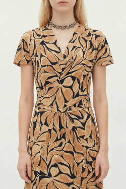 blusa jersey est brocado recortes pregueados