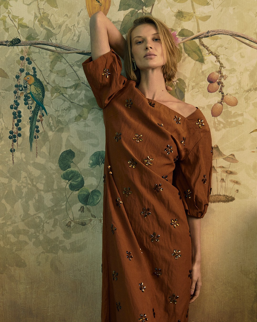 Vestido Viscose Metal Bordado Flores 1